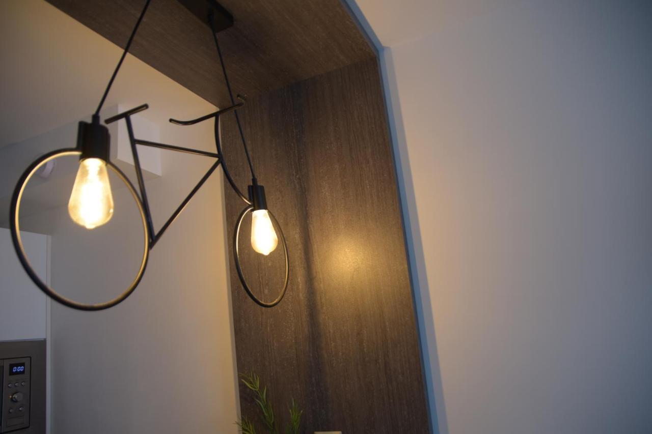 סגד Tisza River Apartman מראה חיצוני תמונה